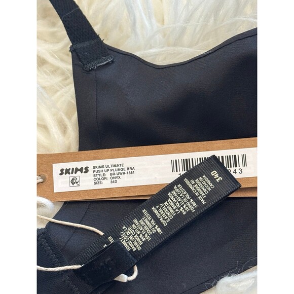 Skims Ultimate Push up Plunge Bra Onyx Size 34D - Picture 8 of 8